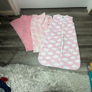 Baby girl sleep sack with 2 nursing blankets